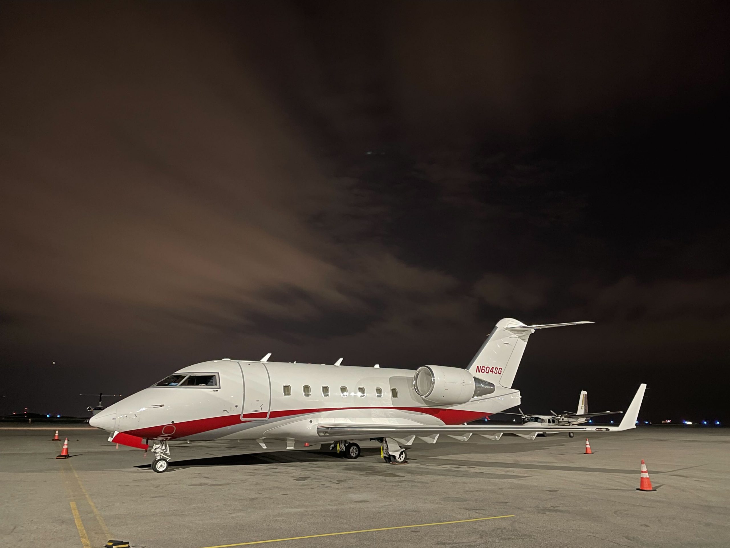 Gulfstream G500 in flight at dusk